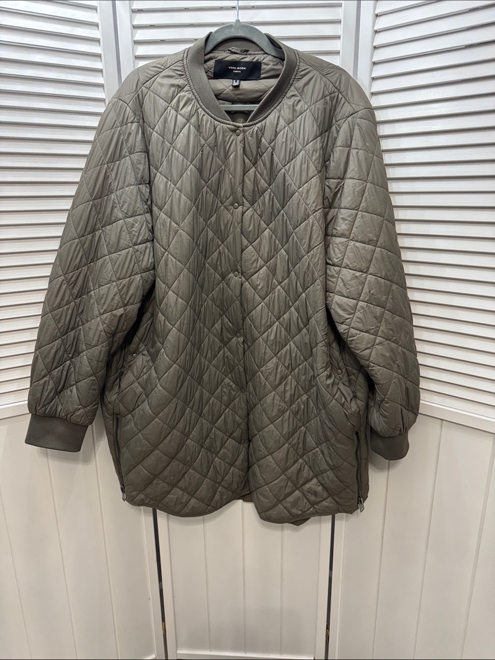 Vero Moda Quilted Oversized Puffer Jacket in Olive Green